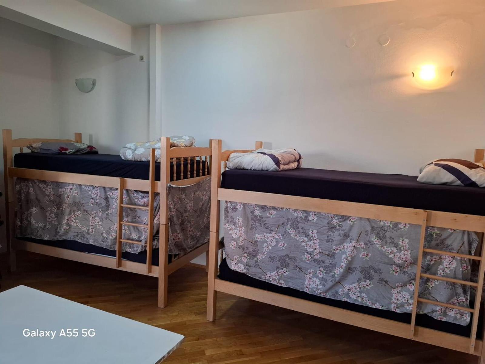 Alpi Hostel Skopje Extérieur photo